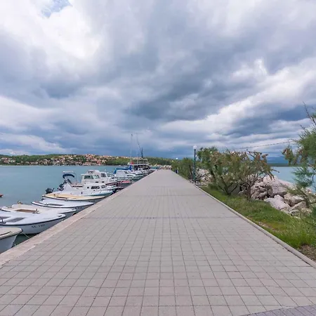 Apartment In - Insel Krk 38221